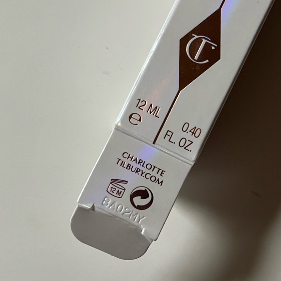 Charlotte Tilbury Glowgasm Beauty Light Wand in Peachgasm - READ DESCRIPTION - Picture 2 of 3